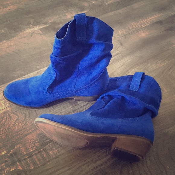 π Blue Suede Boots New 5.5 - Picture 1 of 5